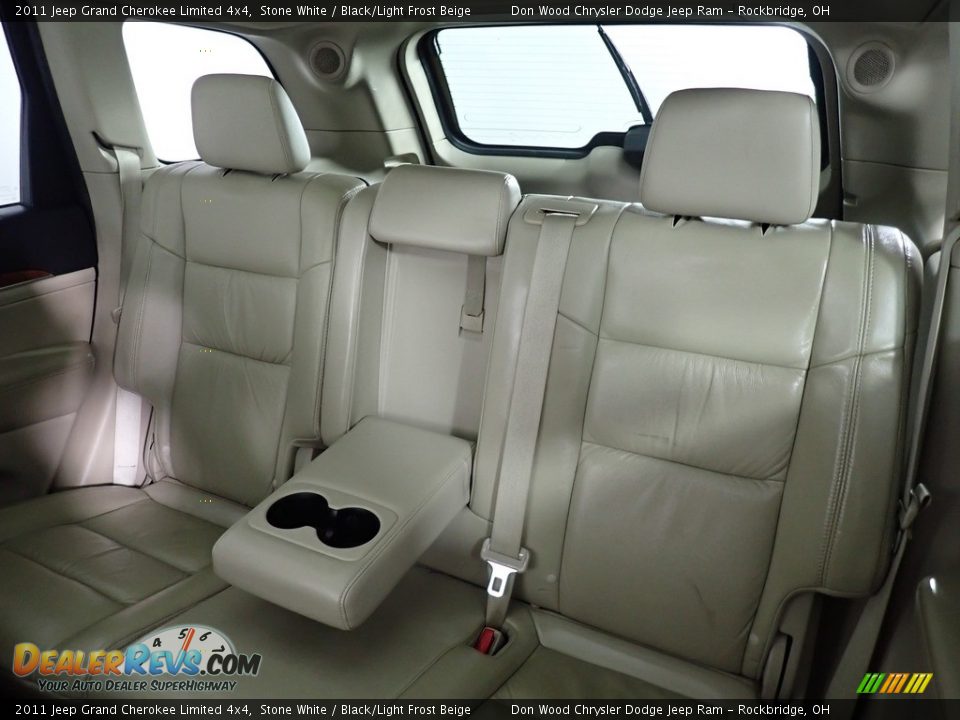 2011 Jeep Grand Cherokee Limited 4x4 Stone White / Black/Light Frost Beige Photo #27