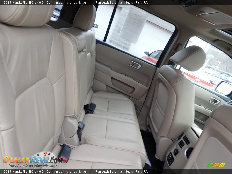 Rear Seat of 2015 Honda Pilot EX-L 4WD Photo #11