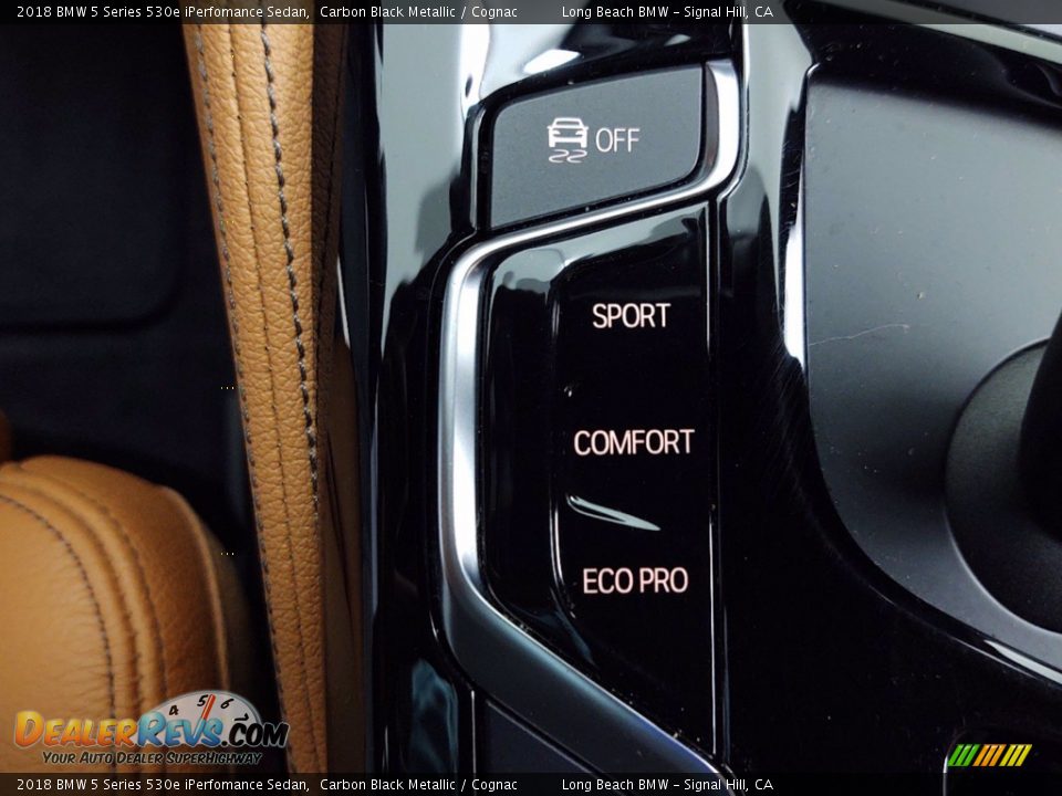 Controls of 2018 BMW 5 Series 530e iPerfomance Sedan Photo #27