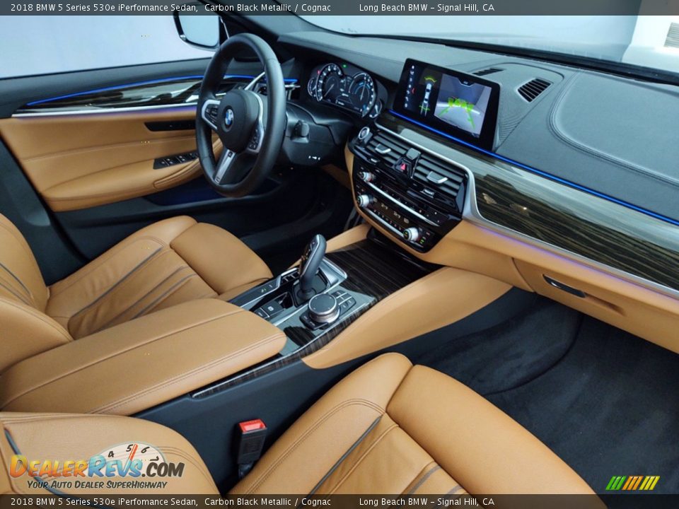 Front Seat of 2018 BMW 5 Series 530e iPerfomance Sedan Photo #32