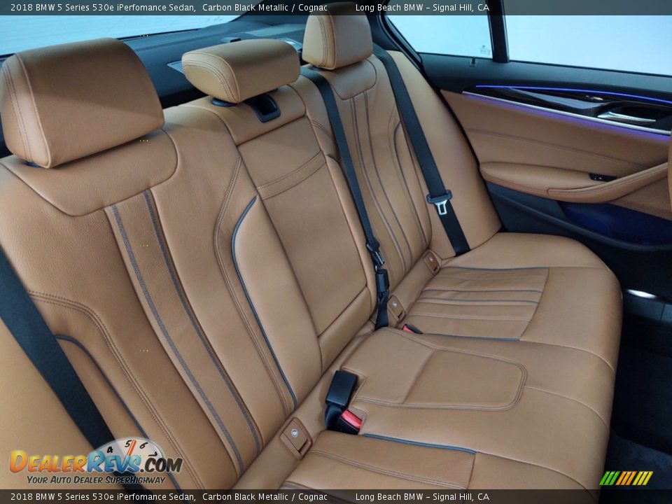 Rear Seat of 2018 BMW 5 Series 530e iPerfomance Sedan Photo #35