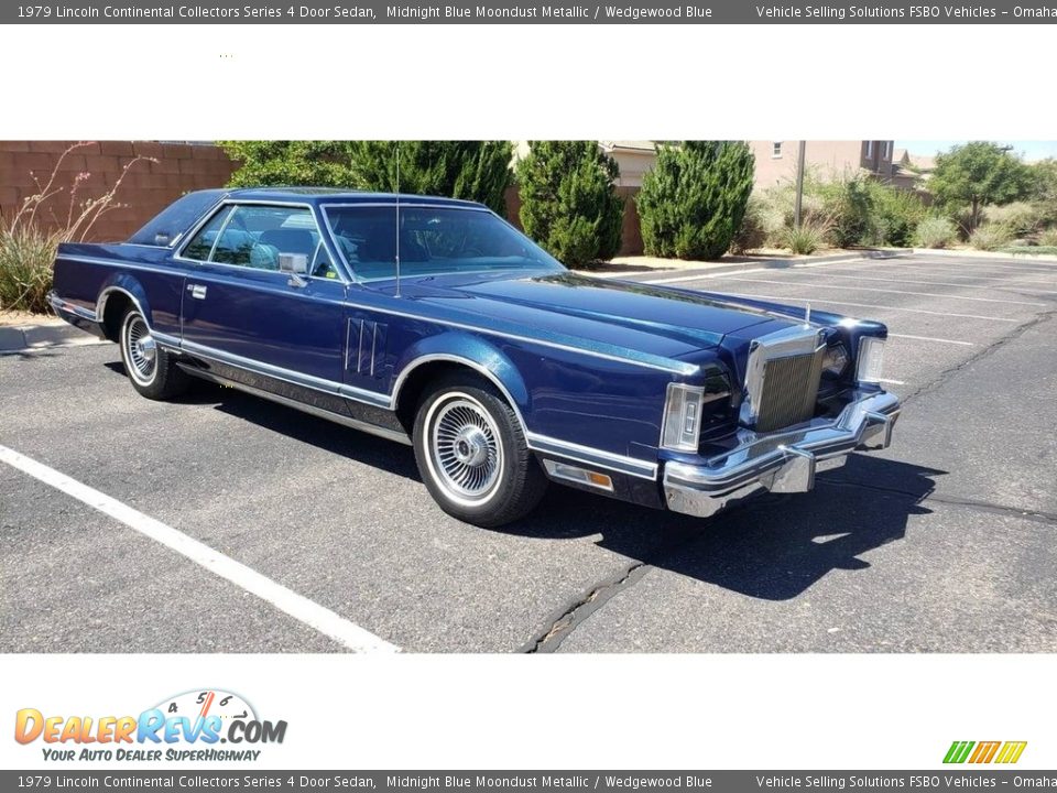 Front 3/4 View of 1979 Lincoln Continental Collectors Series 4 Door Sedan Photo #6