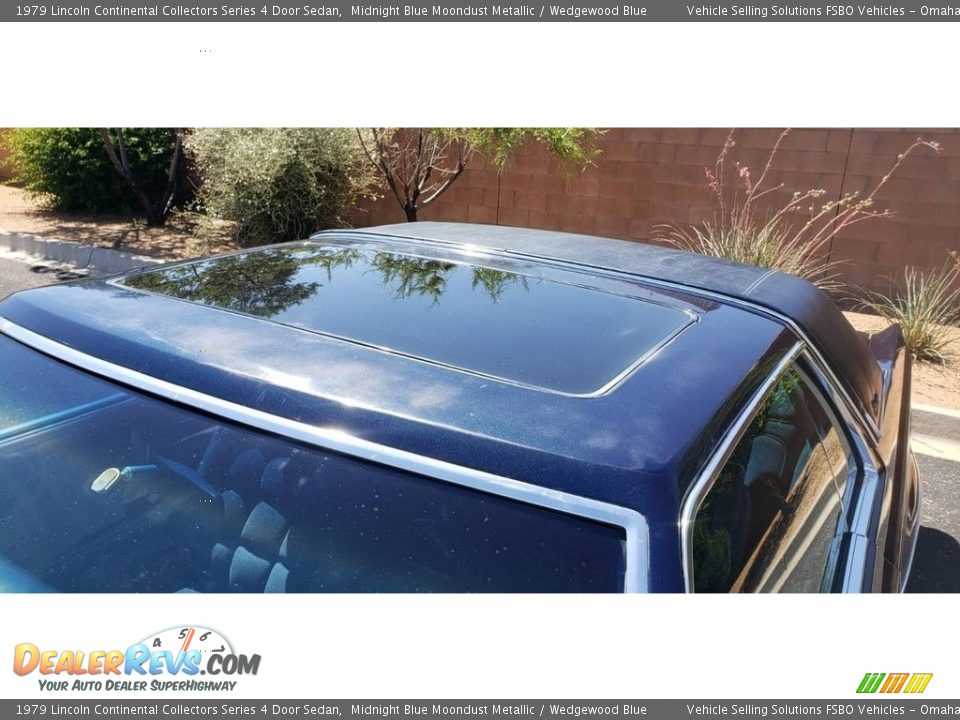 Sunroof of 1979 Lincoln Continental Collectors Series 4 Door Sedan Photo #9