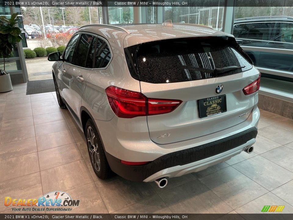 2021 BMW X1 xDrive28i Glacier Silver Metallic / Black Photo #2