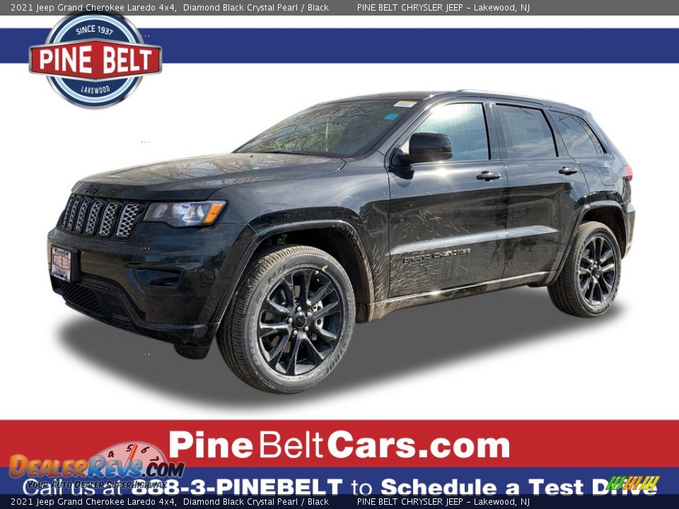 2021 Jeep Grand Cherokee Laredo 4x4 Diamond Black Crystal Pearl / Black Photo #1