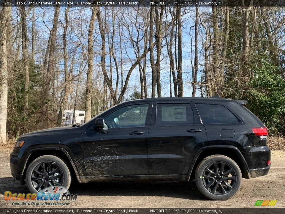 2021 Jeep Grand Cherokee Laredo 4x4 Diamond Black Crystal Pearl / Black Photo #4