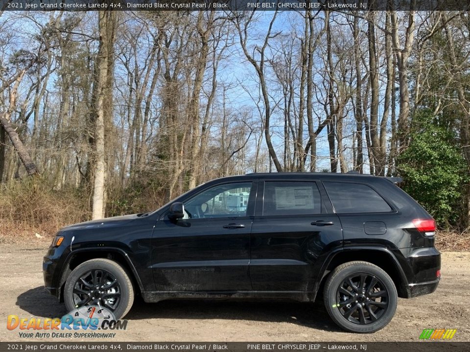 2021 Jeep Grand Cherokee Laredo 4x4 Diamond Black Crystal Pearl / Black Photo #4