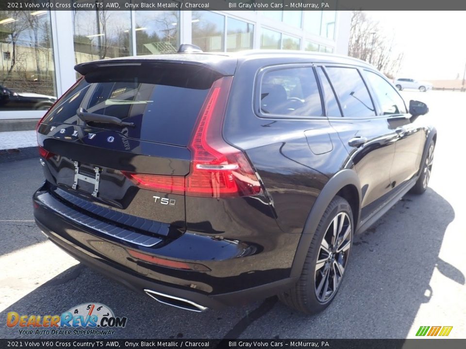 2021 Volvo V60 Cross Country T5 AWD Onyx Black Metallic / Charcoal Photo #2