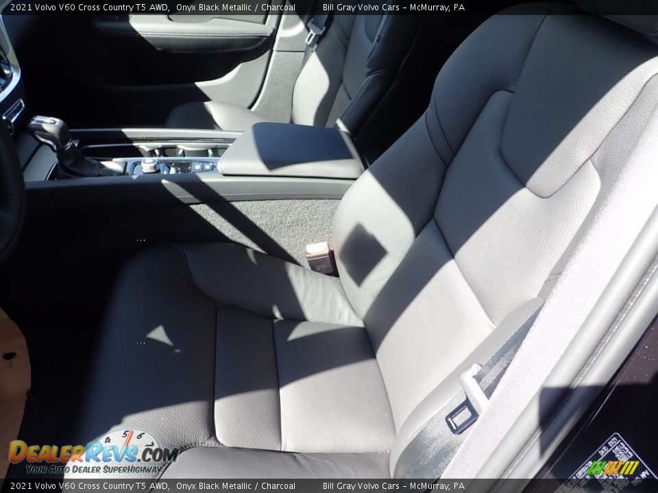 2021 Volvo V60 Cross Country T5 AWD Onyx Black Metallic / Charcoal Photo #7