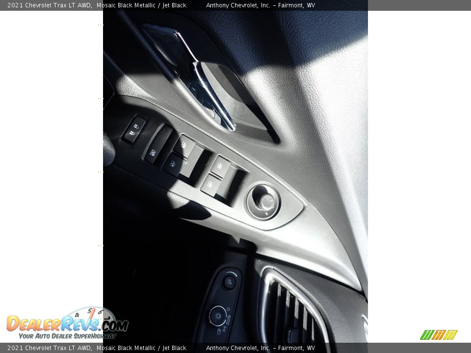 2021 Chevrolet Trax LT AWD Mosaic Black Metallic / Jet Black Photo #20
