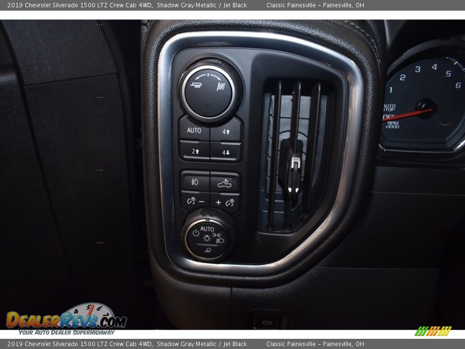 2019 Chevrolet Silverado 1500 LTZ Crew Cab 4WD Shadow Gray Metallic / Jet Black Photo #14