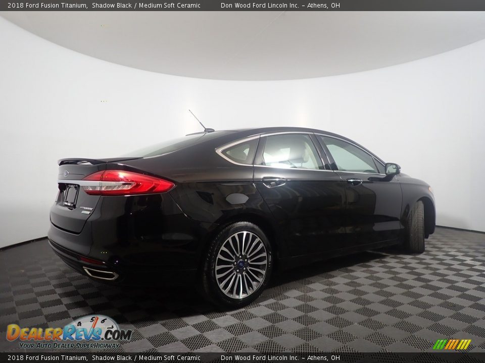 2018 Ford Fusion Titanium Shadow Black / Medium Soft Ceramic Photo #17