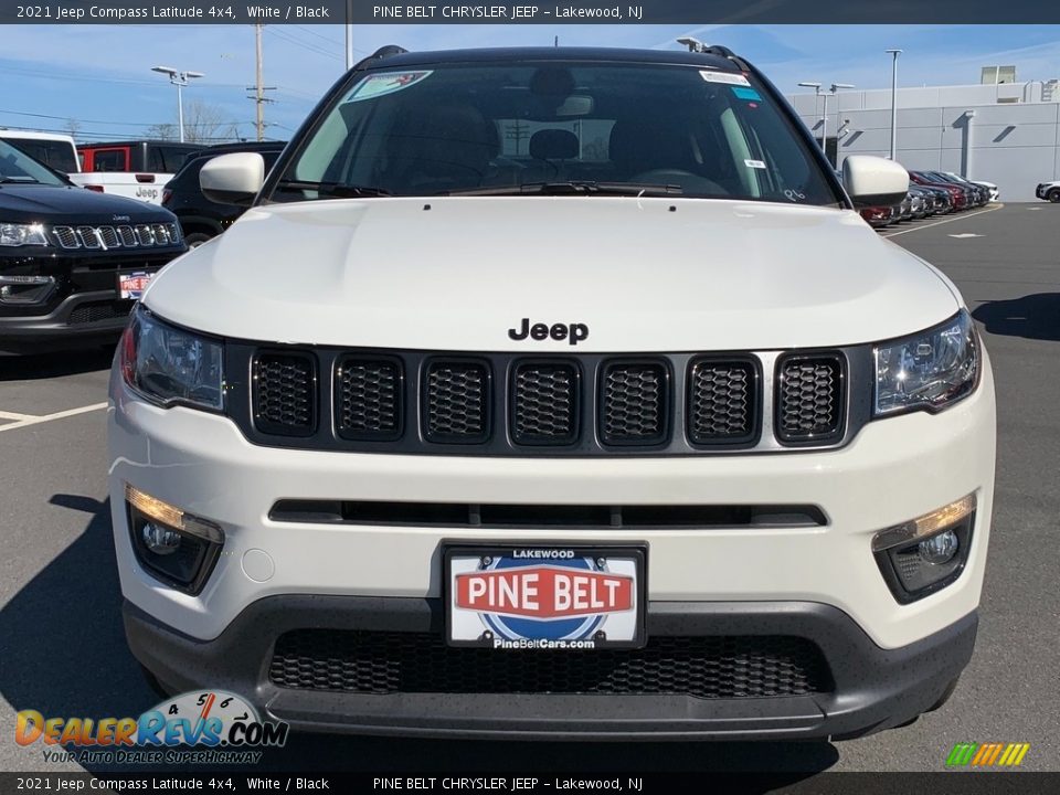 2021 Jeep Compass Latitude 4x4 White / Black Photo #3