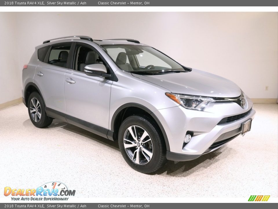 2018 Toyota RAV4 XLE Silver Sky Metallic / Ash Photo #1