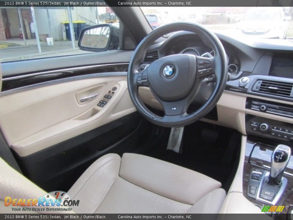 2013 BMW 5 Series 535i Sedan Jet Black / Oyster/Black Photo #12