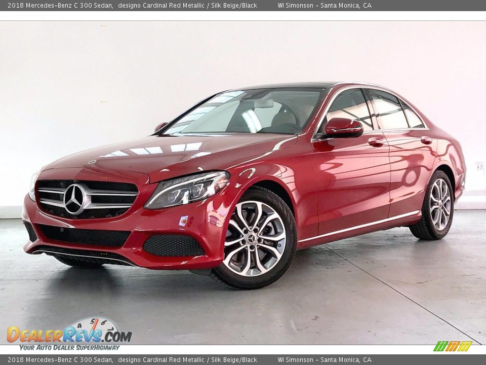 Front 3/4 View of 2018 Mercedes-Benz C 300 Sedan Photo #12