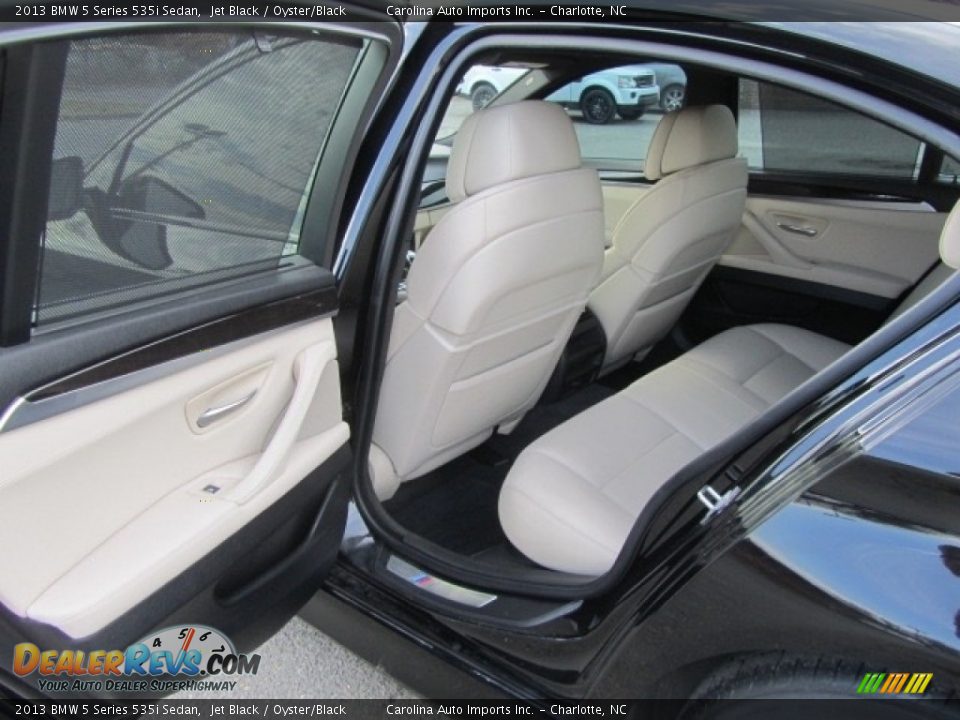 2013 BMW 5 Series 535i Sedan Jet Black / Oyster/Black Photo #19