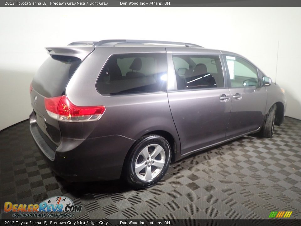 2012 Toyota Sienna LE Predawn Gray Mica / Light Gray Photo #17