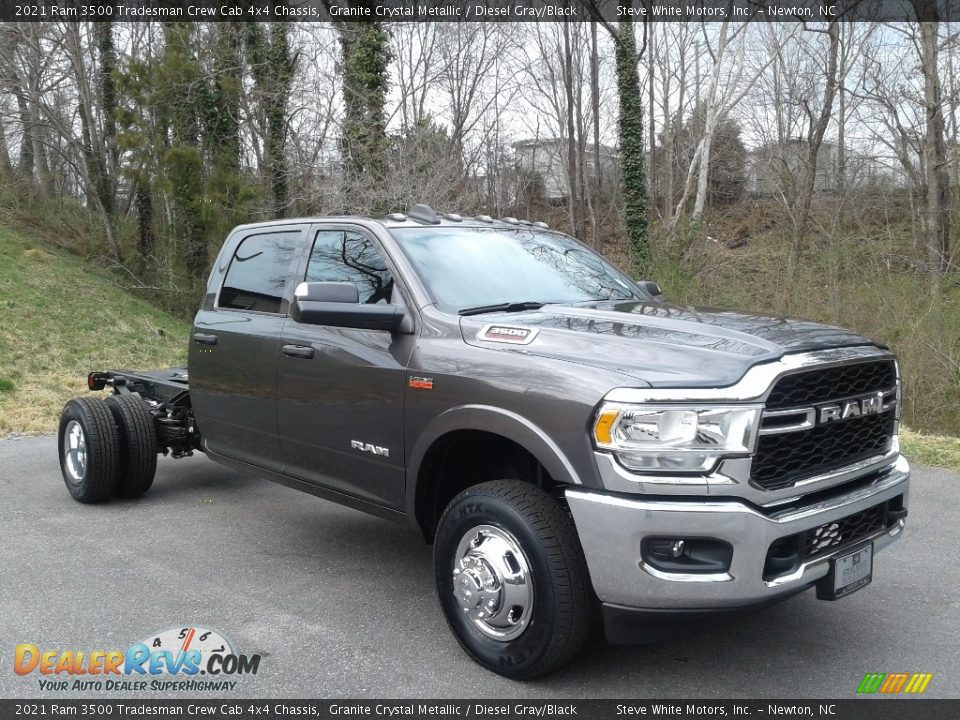 2021 Ram 3500 Tradesman Crew Cab 4x4 Chassis Granite Crystal Metallic / Diesel Gray/Black Photo #4