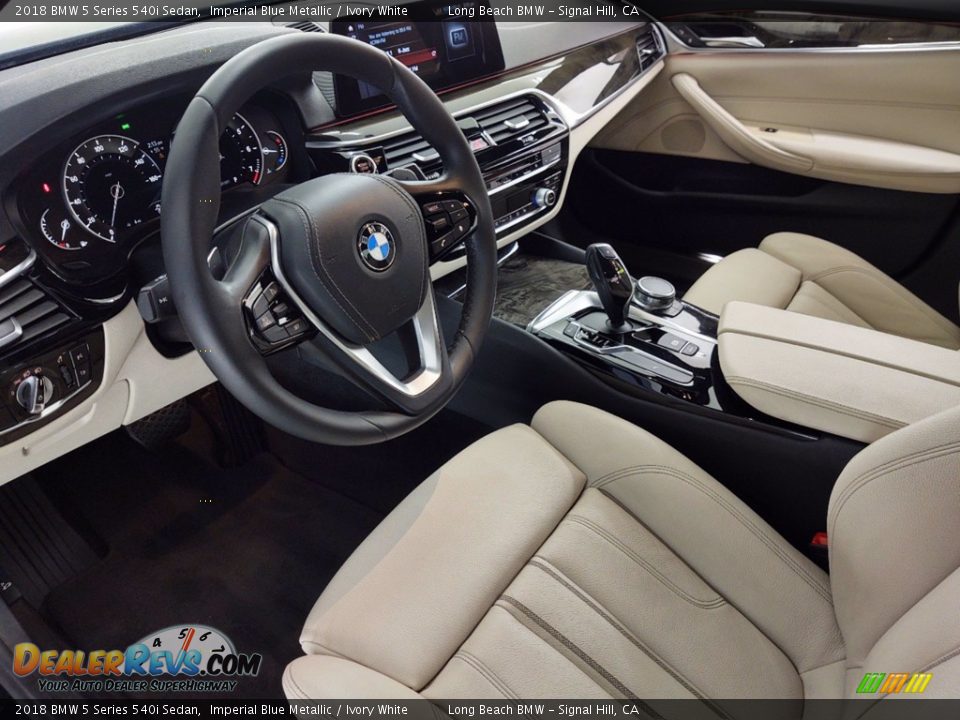 2018 BMW 5 Series 540i Sedan Imperial Blue Metallic / Ivory White Photo #16