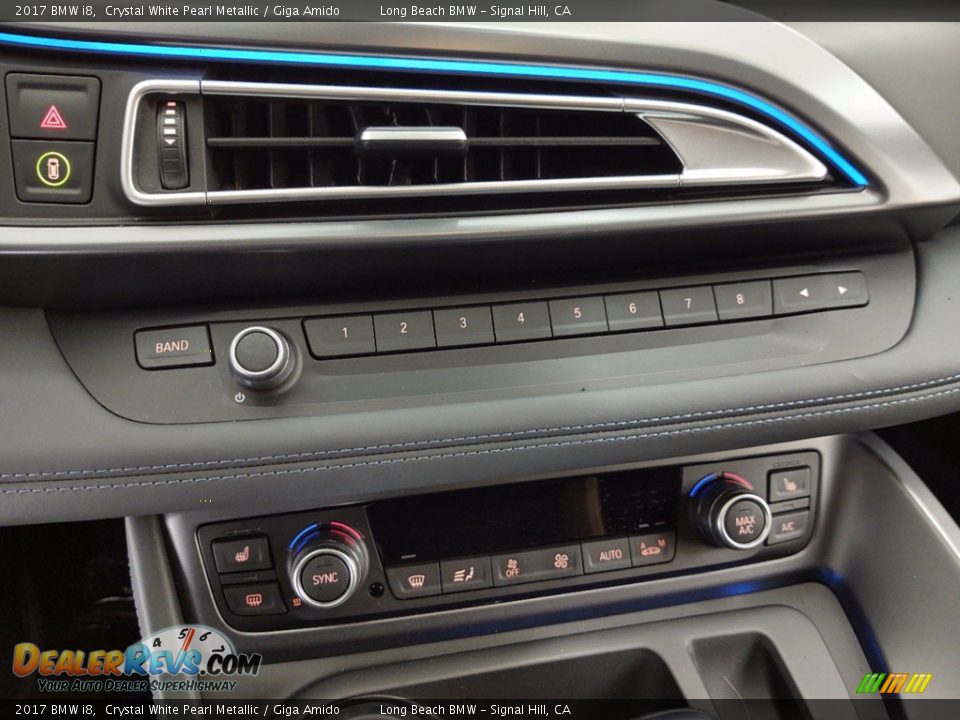 Controls of 2017 BMW i8  Photo #23