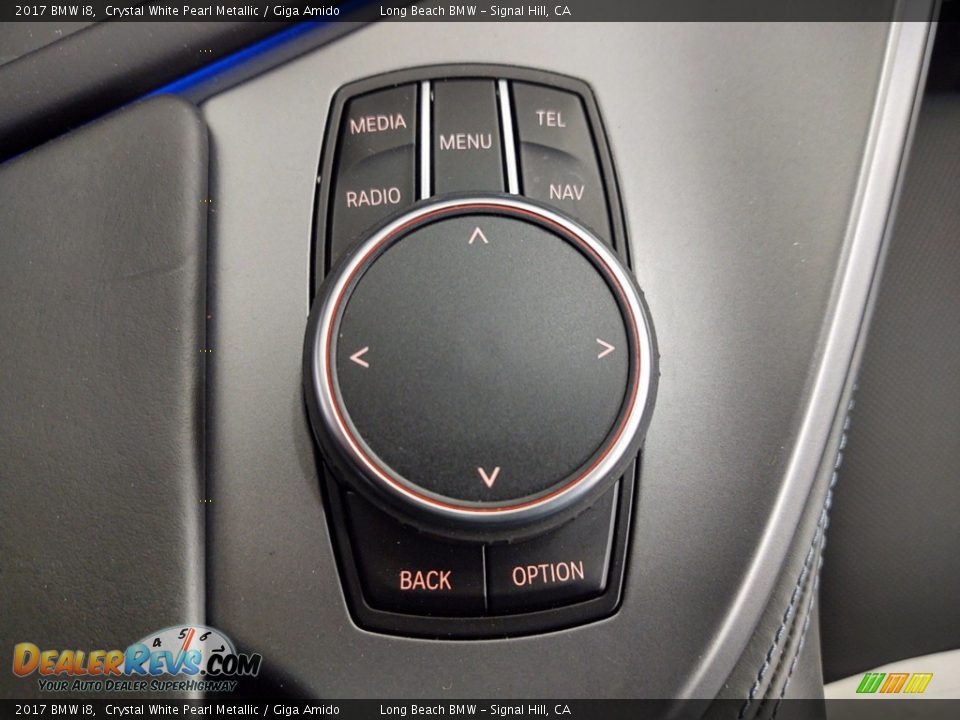 Controls of 2017 BMW i8  Photo #26