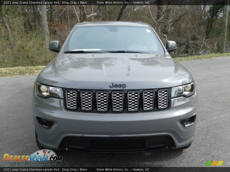 2021 Jeep Grand Cherokee Laredo 4x4 Sting-Gray / Black Photo #3