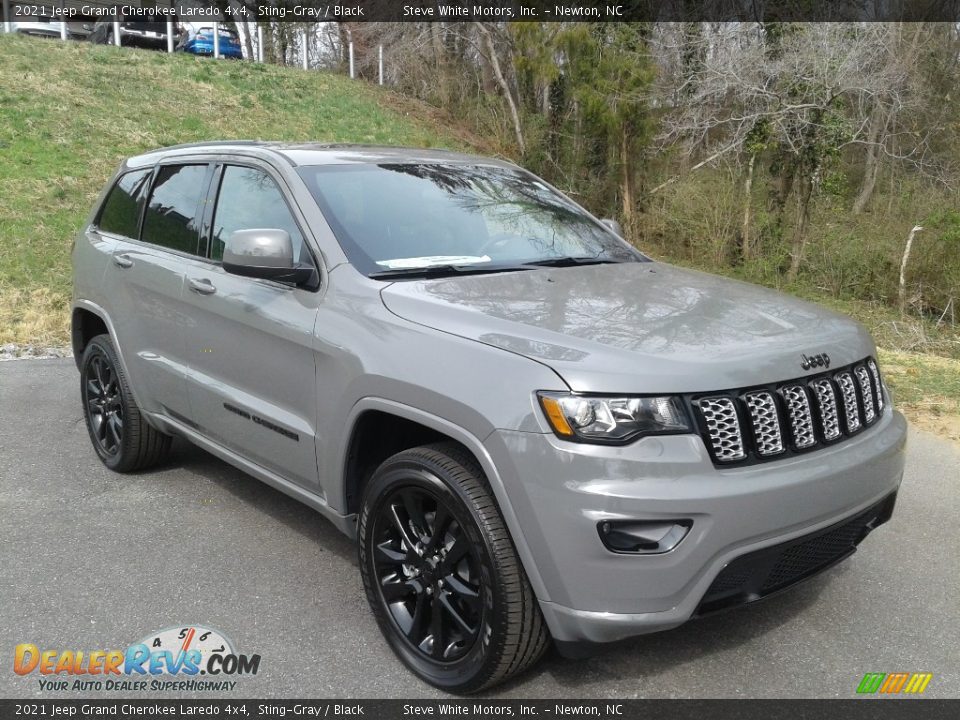 2021 Jeep Grand Cherokee Laredo 4x4 Sting-Gray / Black Photo #4