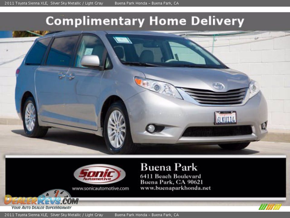 2011 Toyota Sienna XLE Silver Sky Metallic / Light Gray Photo #1