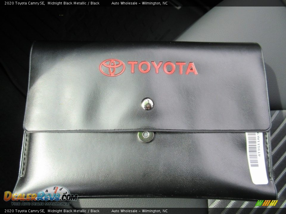 2020 Toyota Camry SE Midnight Black Metallic / Black Photo #19
