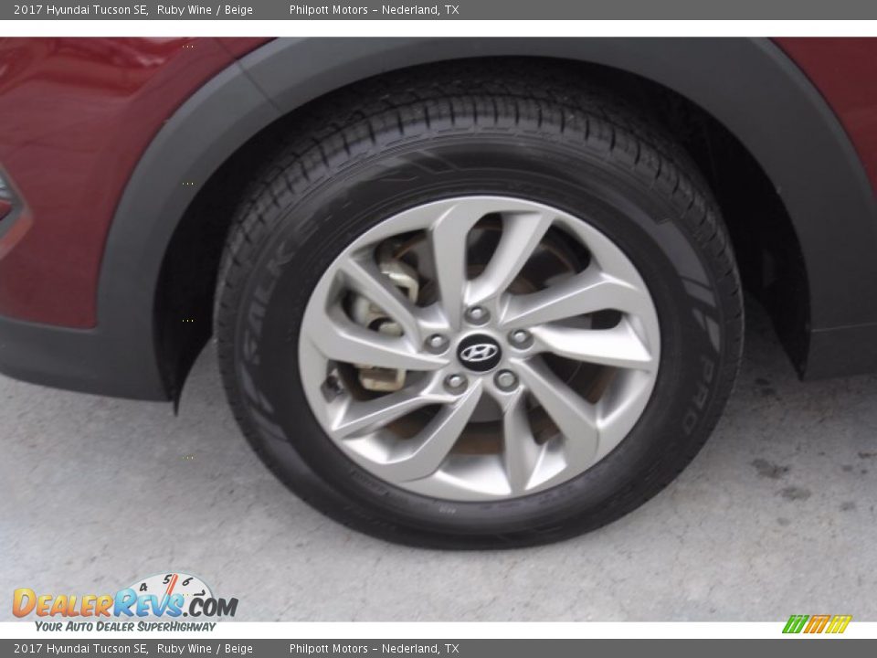 2017 Hyundai Tucson SE Ruby Wine / Beige Photo #6