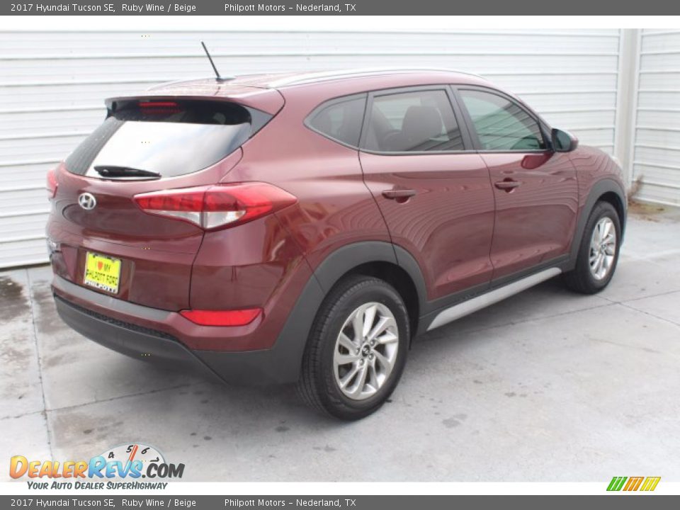 2017 Hyundai Tucson SE Ruby Wine / Beige Photo #9