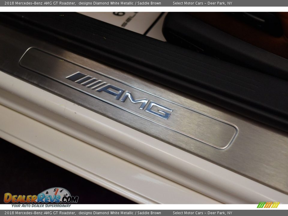 2018 Mercedes-Benz AMG GT Roadster designo Diamond White Metallic / Saddle Brown Photo #33