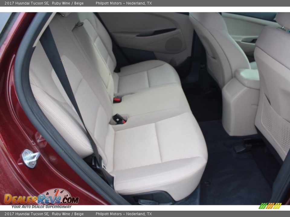 2017 Hyundai Tucson SE Ruby Wine / Beige Photo #25