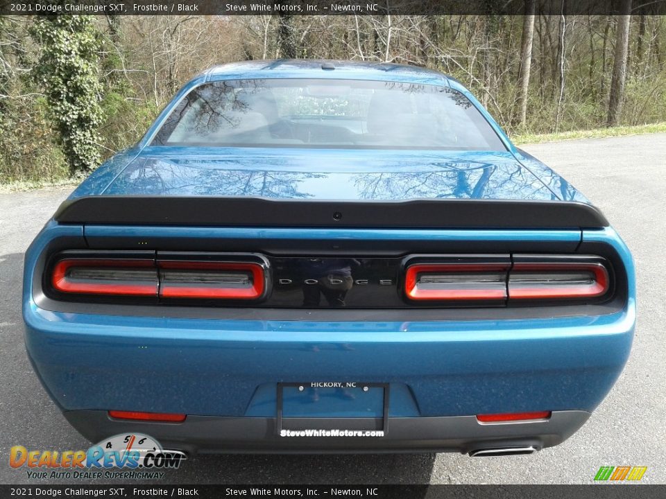 2021 Dodge Challenger SXT Frostbite / Black Photo #7