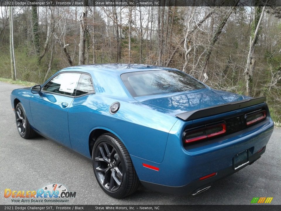 2021 Dodge Challenger SXT Frostbite / Black Photo #8