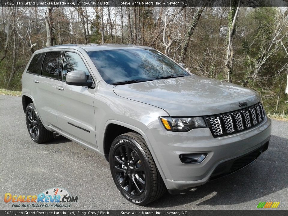 2021 Jeep Grand Cherokee Laredo 4x4 Sting-Gray / Black Photo #4