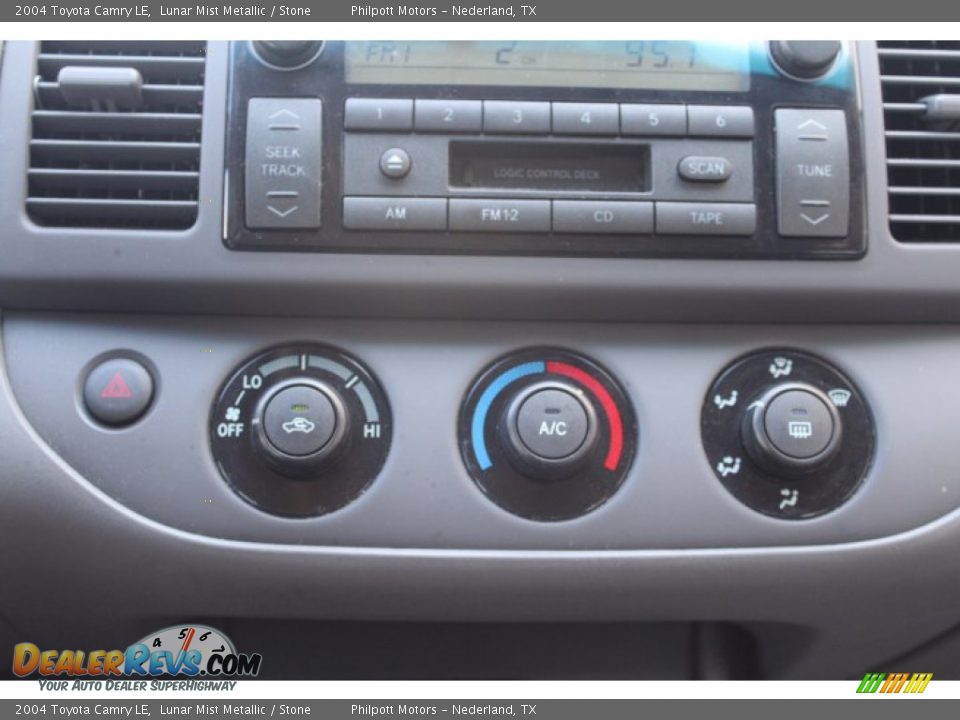 2004 Toyota Camry LE Lunar Mist Metallic / Stone Photo #14
