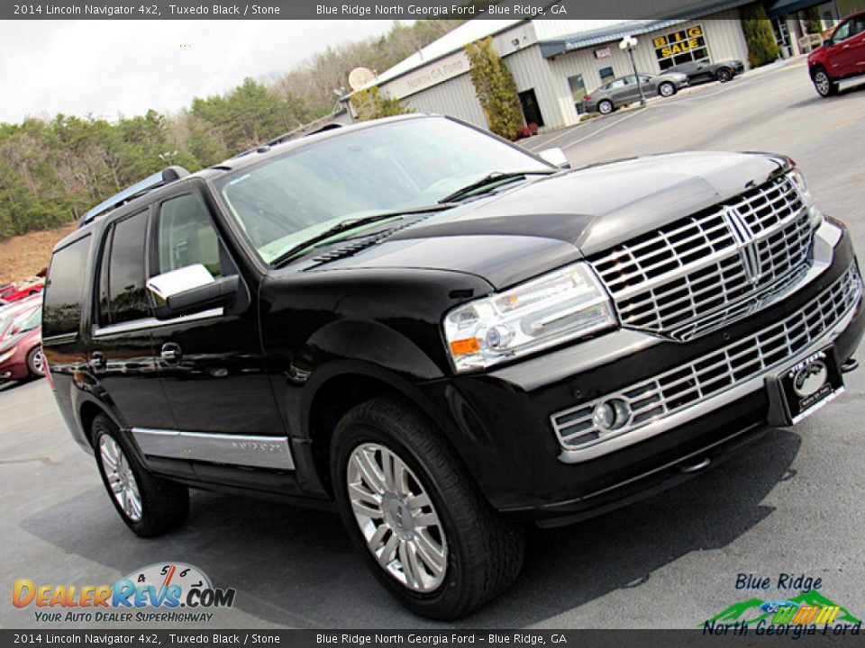 2014 Lincoln Navigator 4x2 Tuxedo Black / Stone Photo #28