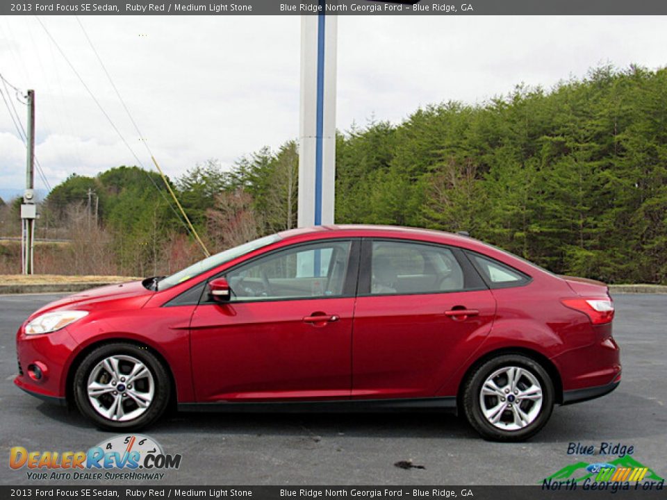 2013 Ford Focus SE Sedan Ruby Red / Medium Light Stone Photo #2