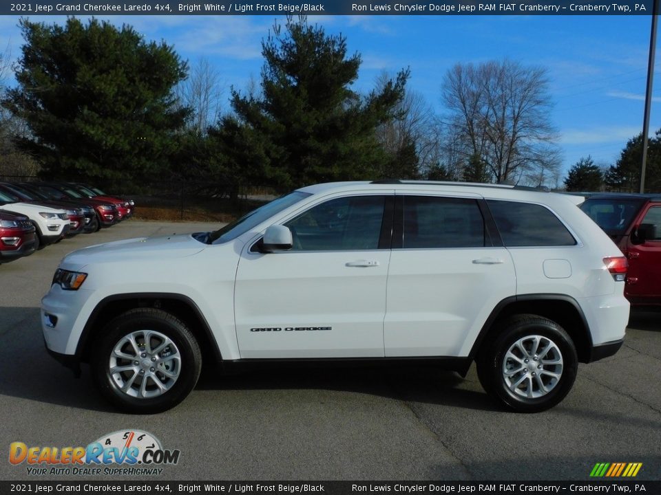 2021 Jeep Grand Cherokee Laredo 4x4 Bright White / Light Frost Beige/Black Photo #9