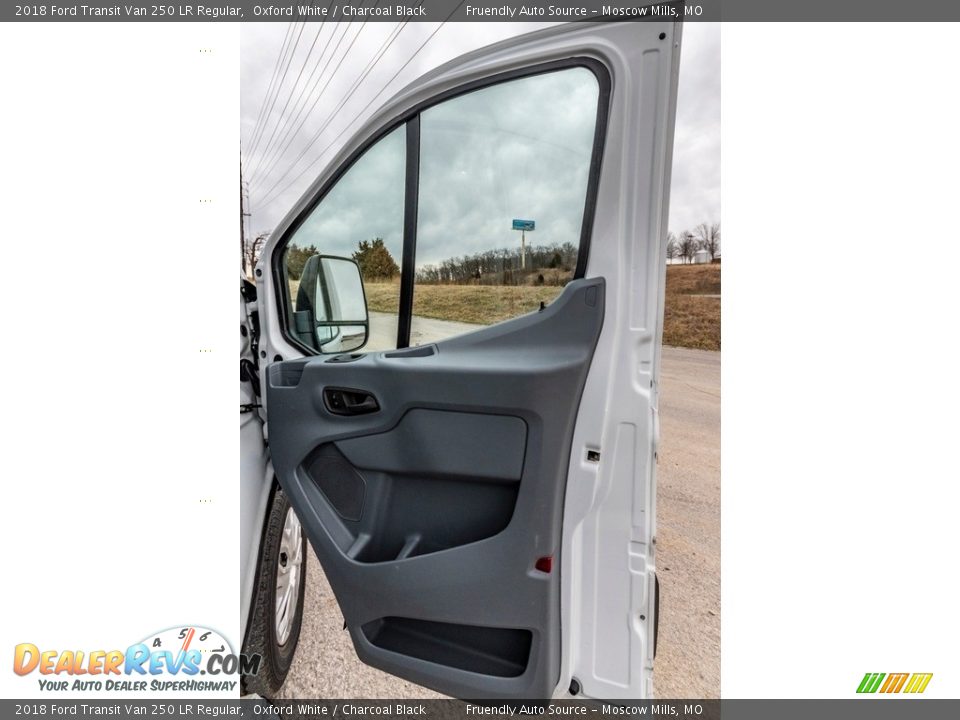 2018 Ford Transit Van 250 LR Regular Oxford White / Charcoal Black Photo #28