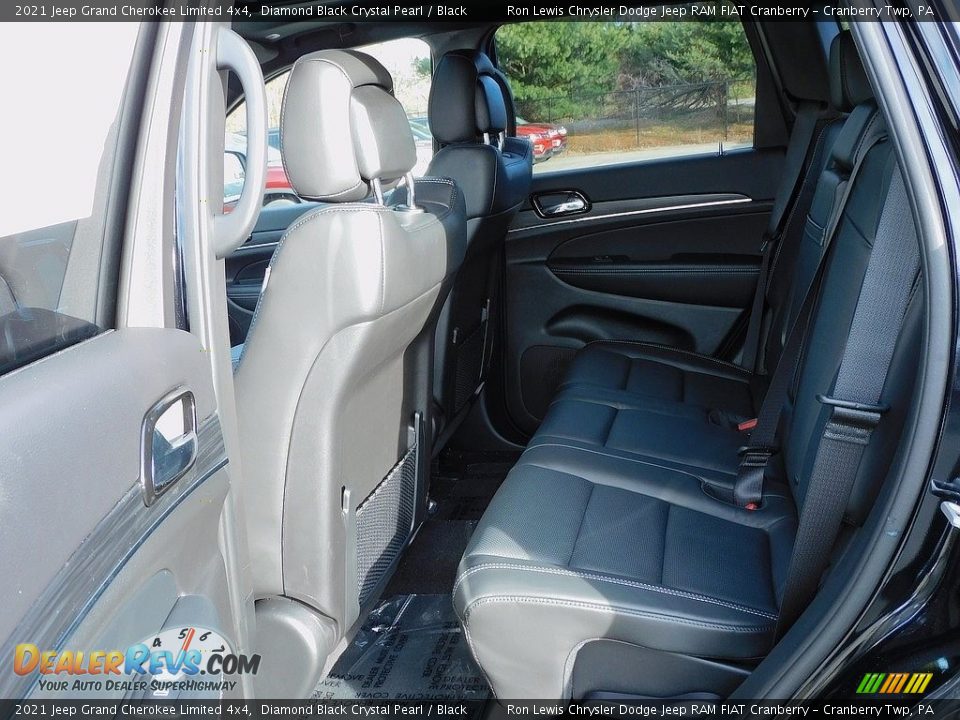 2021 Jeep Grand Cherokee Limited 4x4 Diamond Black Crystal Pearl / Black Photo #12