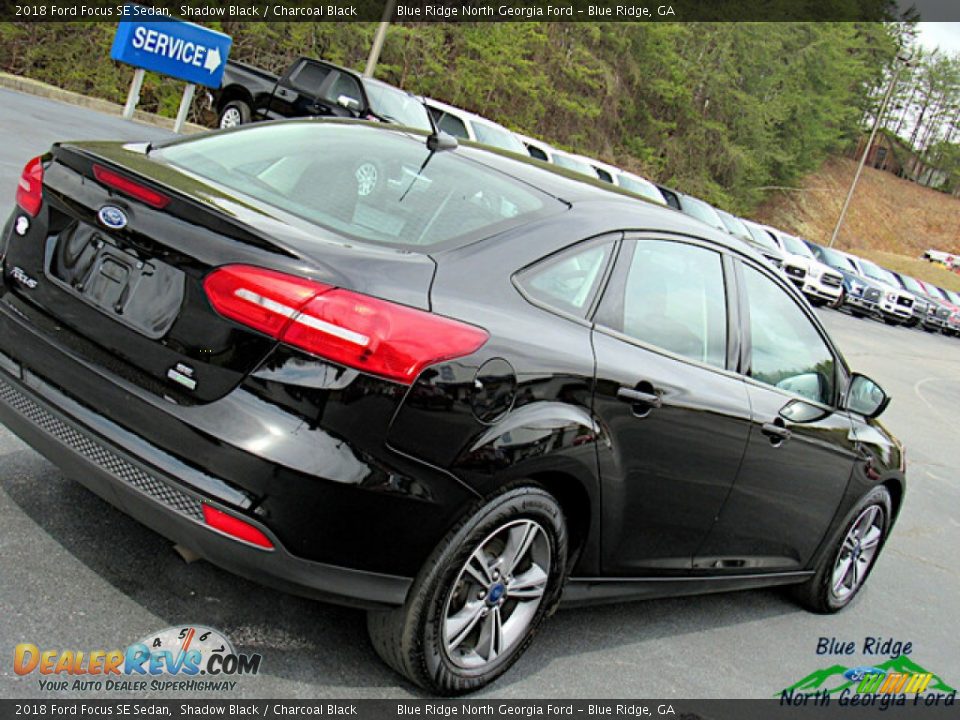 2018 Ford Focus SE Sedan Shadow Black / Charcoal Black Photo #28