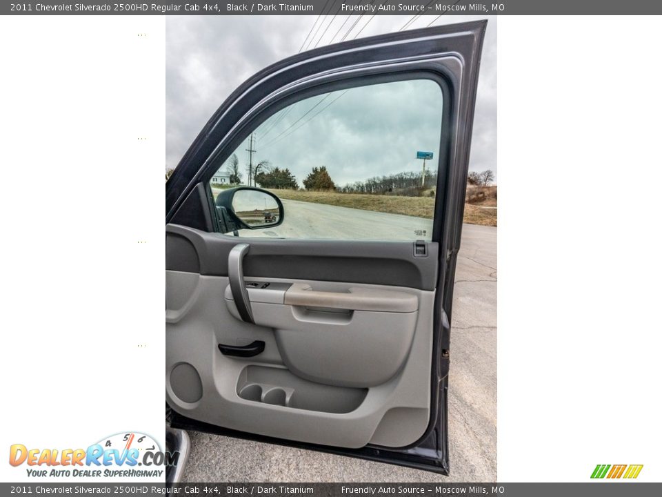 2011 Chevrolet Silverado 2500HD Regular Cab 4x4 Black / Dark Titanium Photo #25