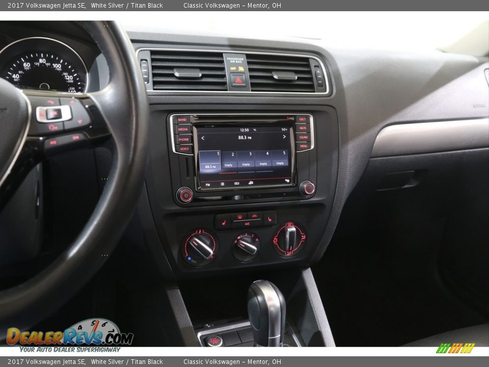 2017 Volkswagen Jetta SE White Silver / Titan Black Photo #9