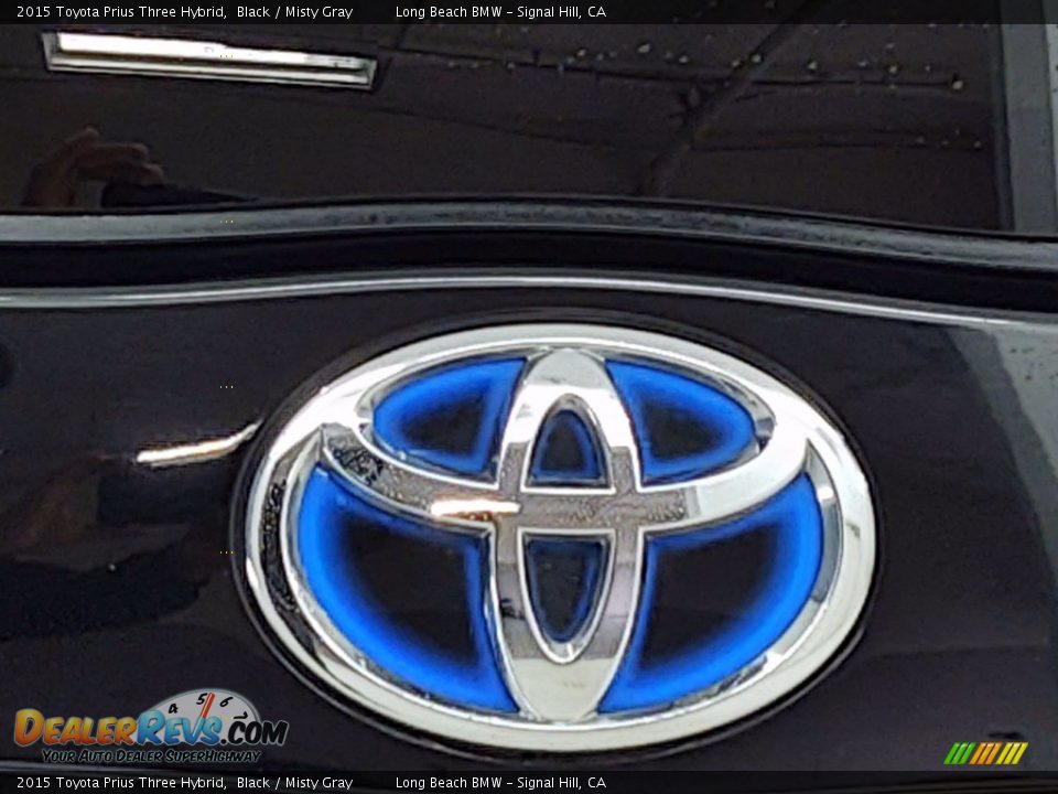 2015 Toyota Prius Three Hybrid Black / Misty Gray Photo #10