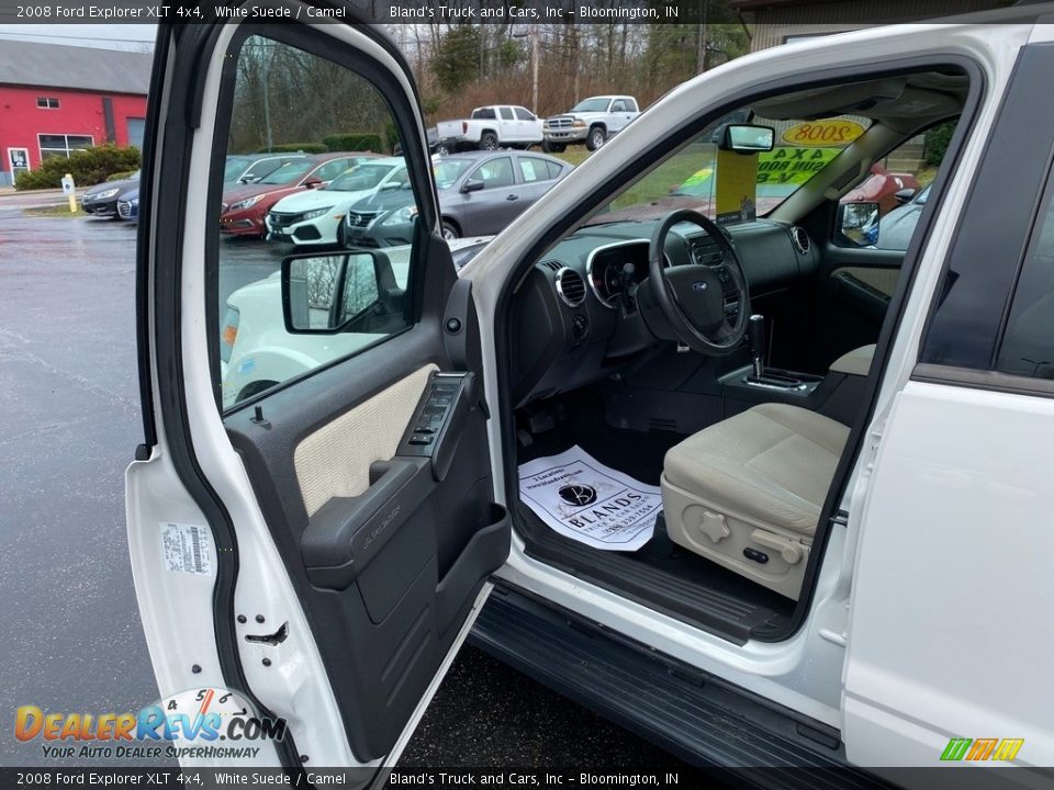 2008 Ford Explorer XLT 4x4 White Suede / Camel Photo #11