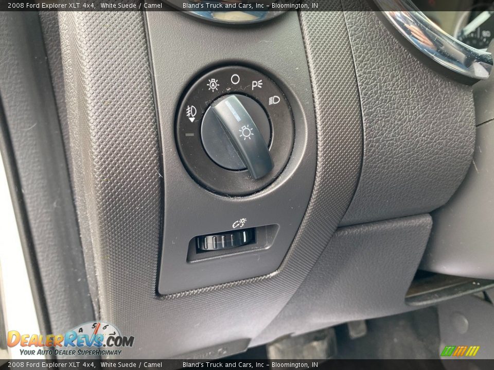 Controls of 2008 Ford Explorer XLT 4x4 Photo #21