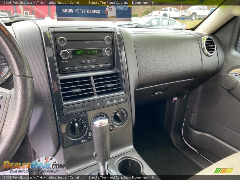 Dashboard of 2008 Ford Explorer XLT 4x4 Photo #22